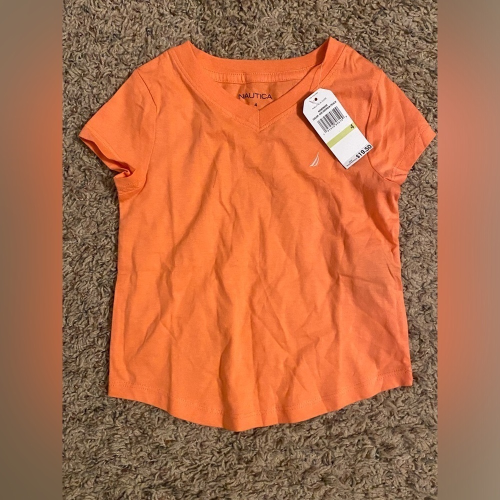 Nautica Little Girls V Neck T Shirt, 4